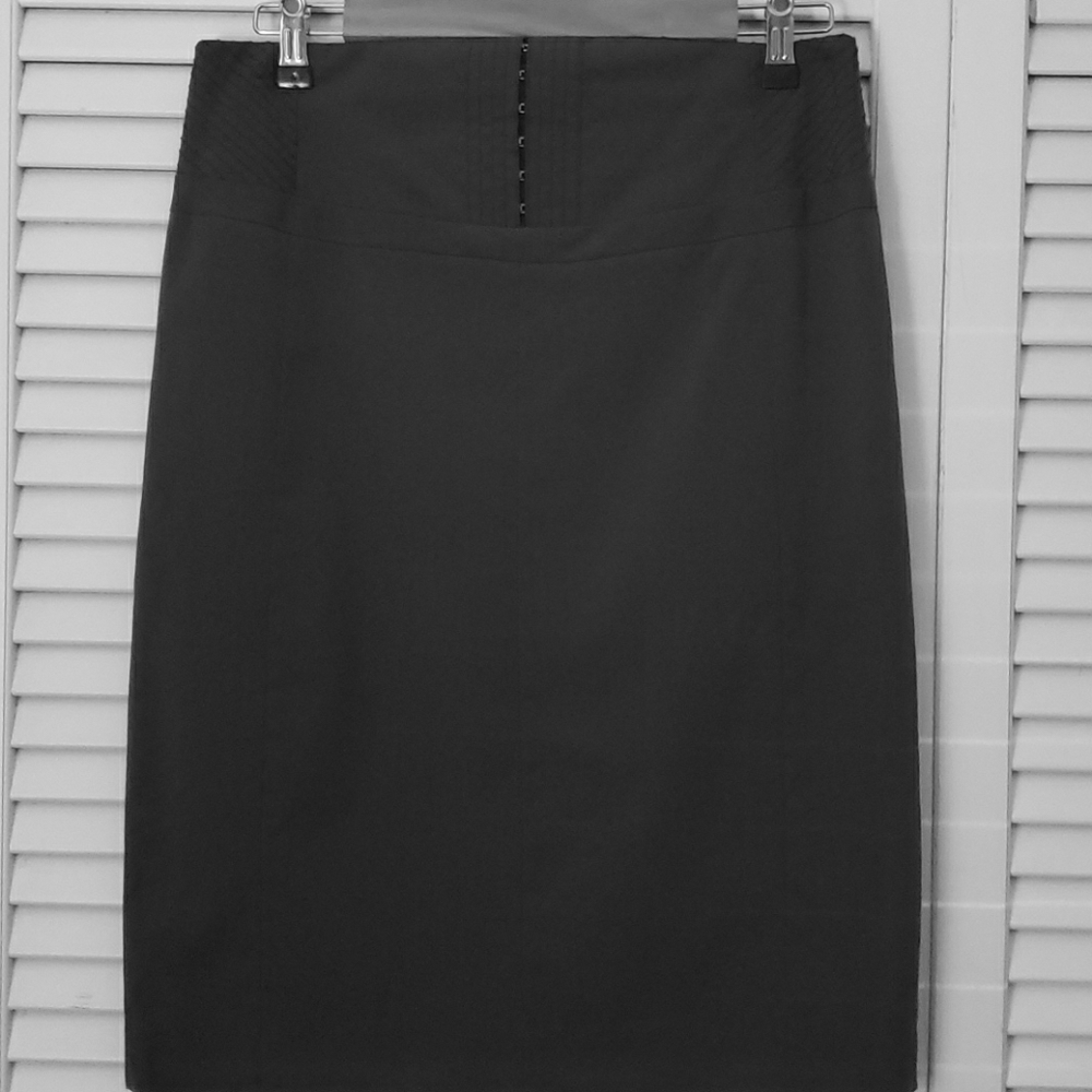 High Waisted lined pencil skirt